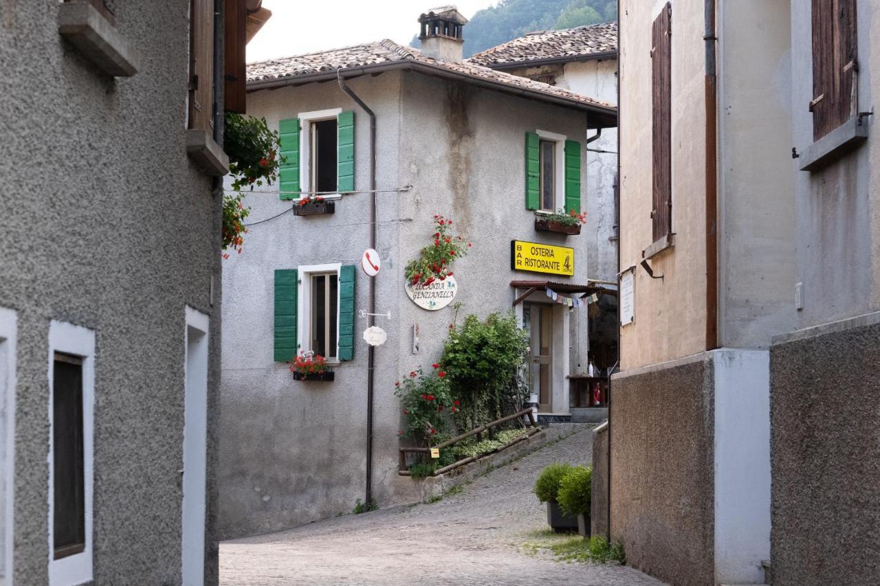 Locanda Genzianella Gargnano Exterior photo